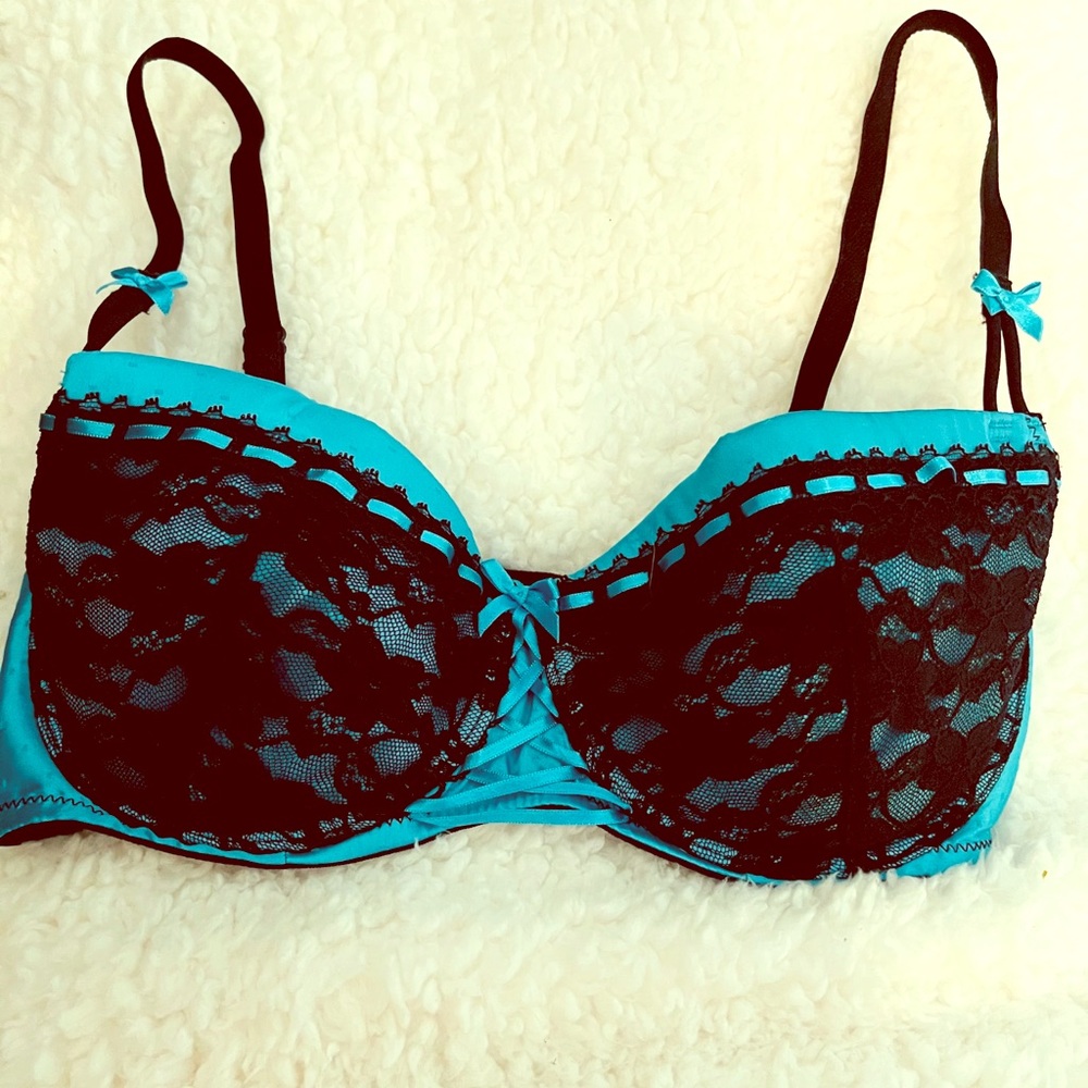 H&M Lace bra with ribbon detail